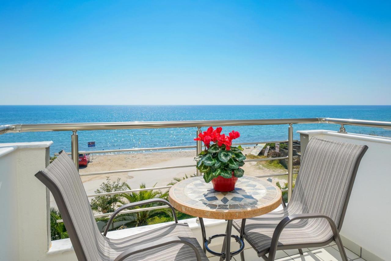 לימנריה Villa Mare Nostrum מראה חיצוני תמונה