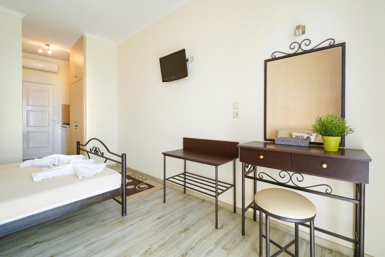 לימנריה Villa Mare Nostrum מראה חיצוני תמונה